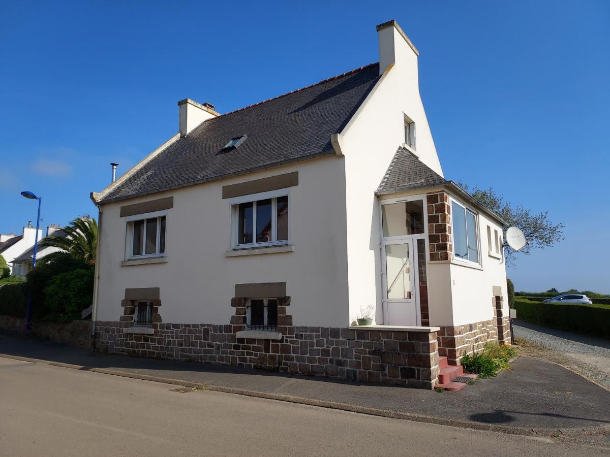 Maison Au Coeur Du Bourg, Plages A Pied Plougasnou Bagian luar foto